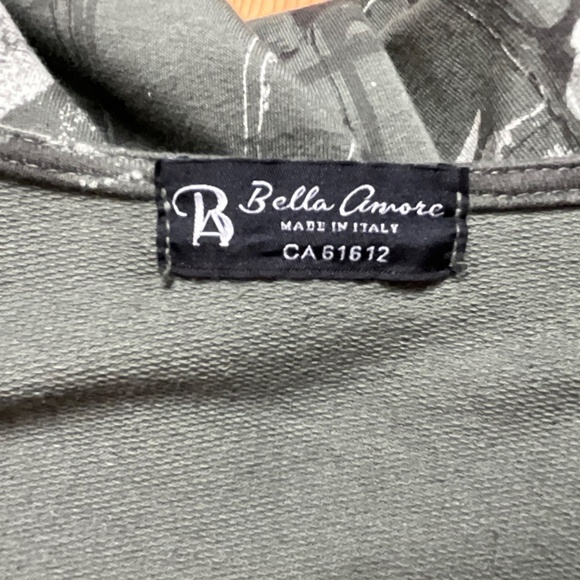 Bella Amore Green and Black Patterned Cardigan - Picture 4 of 8